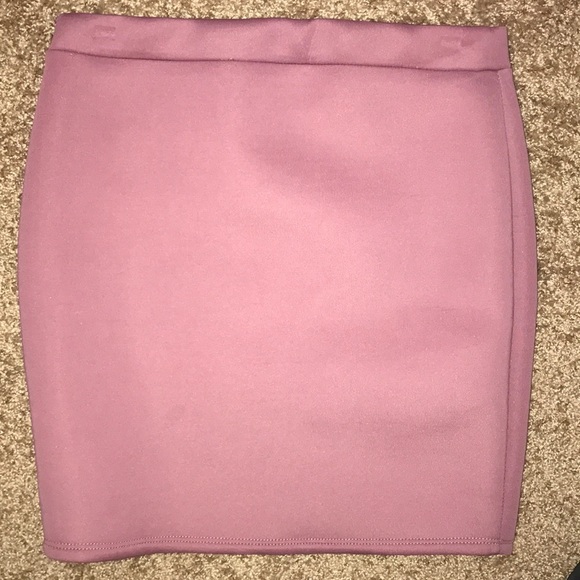 Crop top 2 piece skirt set - Picture 3 of 3